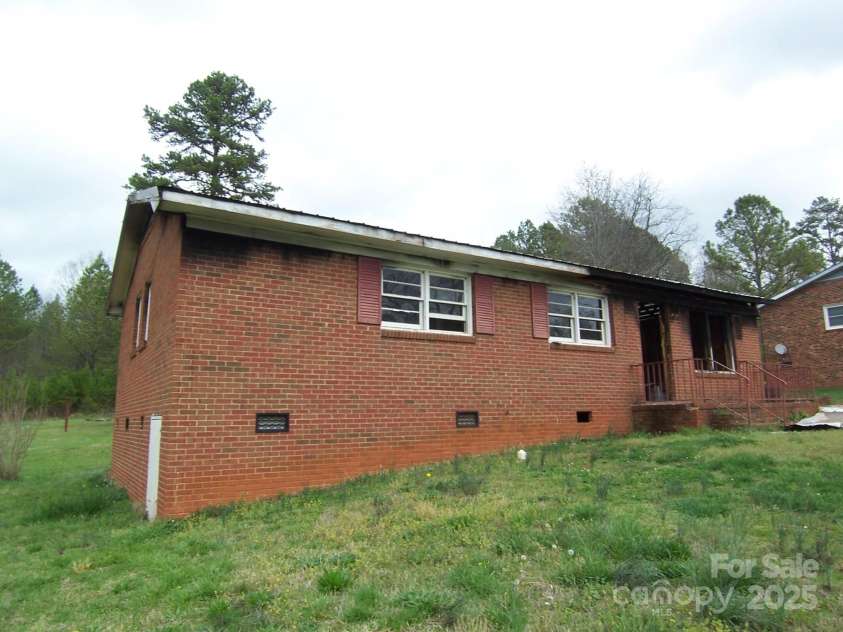 1842 Quail Run Drive, Kingstown, NC 28150.  MLS# CAR4242464, YatesRealty ID 10932. 