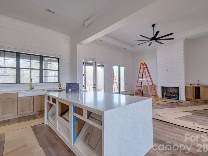 5104 Lowie Lane, Gastonia, NC 28056.  MLS# CAR4327132, YatesRealty ID 10932. Kitchen island