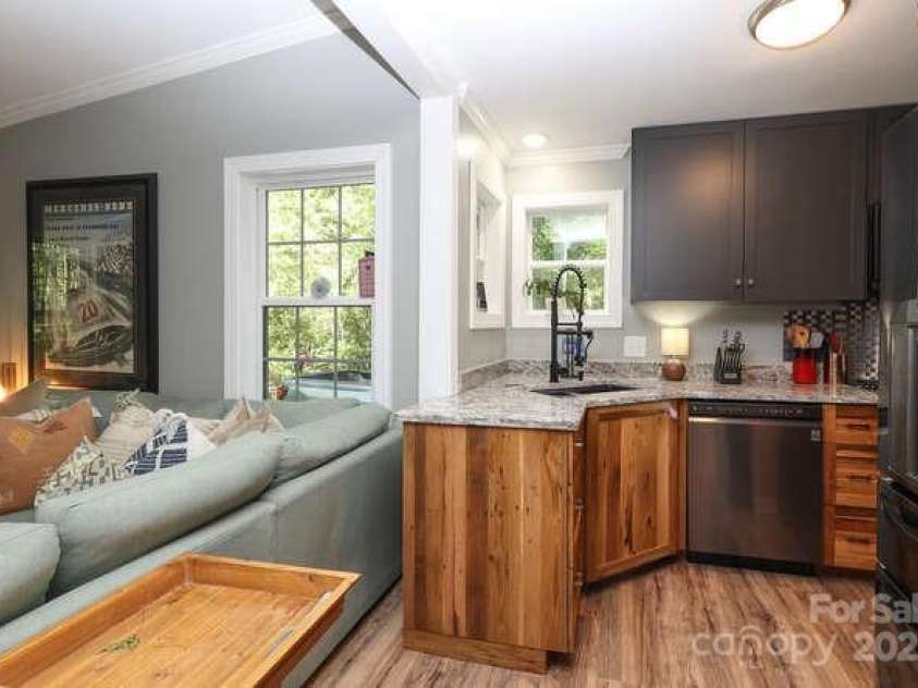 8903 New Town Road, Waxhaw, NC 28173.  MLS# CAR4251547, YatesRealty ID 10933. 