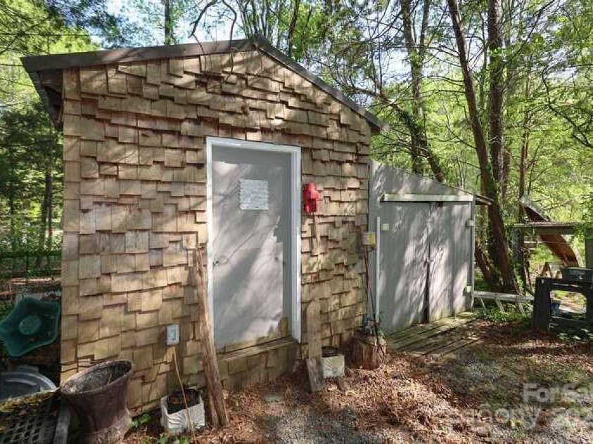 8903 New Town Road, Waxhaw, NC 28173.  MLS# CAR4251547, YatesRealty ID 10933. 