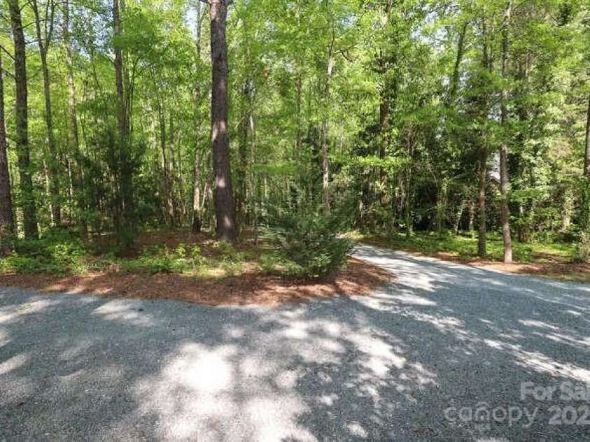 8903 New Town Road, Waxhaw, NC 28173.  MLS# CAR4251547, YatesRealty ID 10933. 