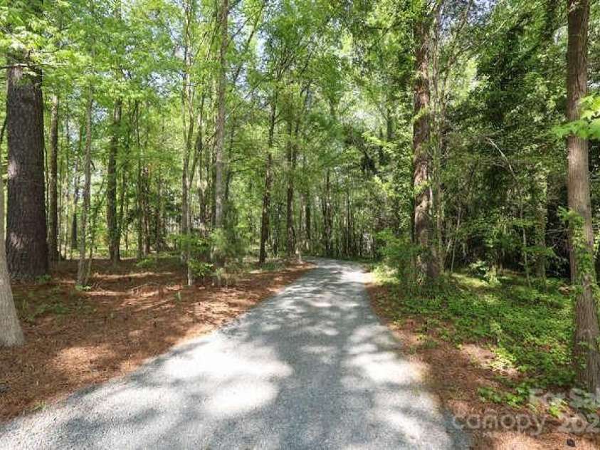 8903 New Town Road, Waxhaw, NC 28173.  MLS# CAR4251547, YatesRealty ID 10933. 
