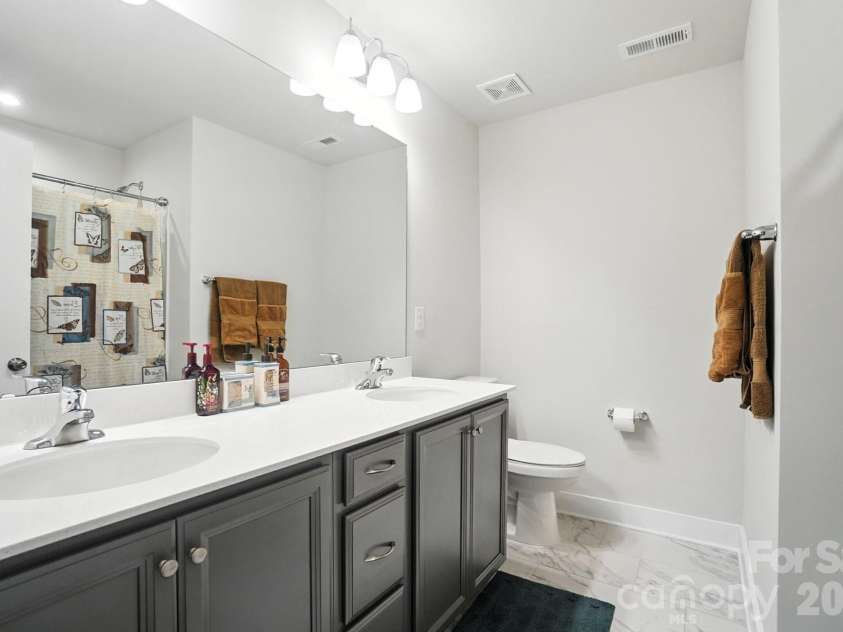 1641 Unison Drive, Charlotte, NC 28262.  MLS# CAR4341547, YatesRealty ID 10934. 