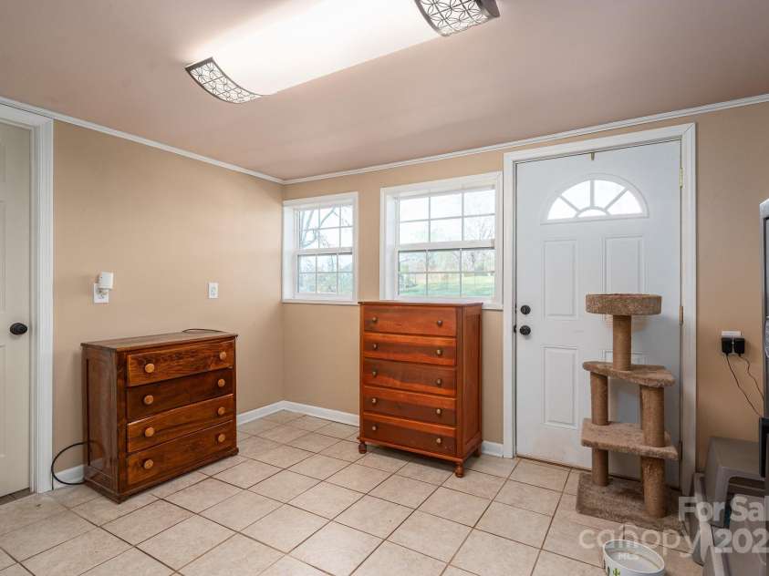 2153 Carpenter Hoyle Road, Lawndale, NC 28090.  MLS# CAR4243731, YatesRealty ID 10936. Flex Space