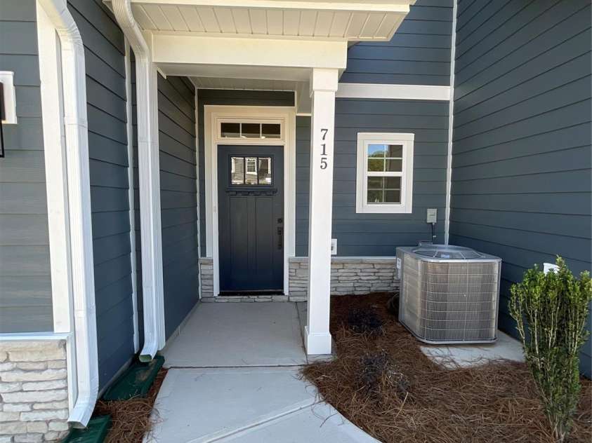715 Pinecone Drive, Gastonia, NC 28056.  MLS# CAR4360212, YatesRealty ID 10936. 