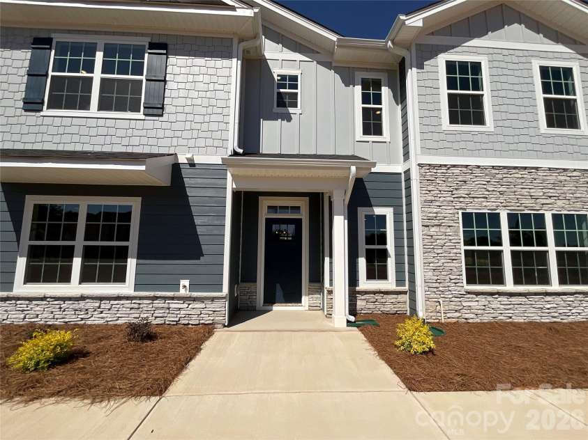 715 Pinecone Drive, Gastonia, NC 28056.  MLS# CAR4360212, YatesRealty ID 10936. 