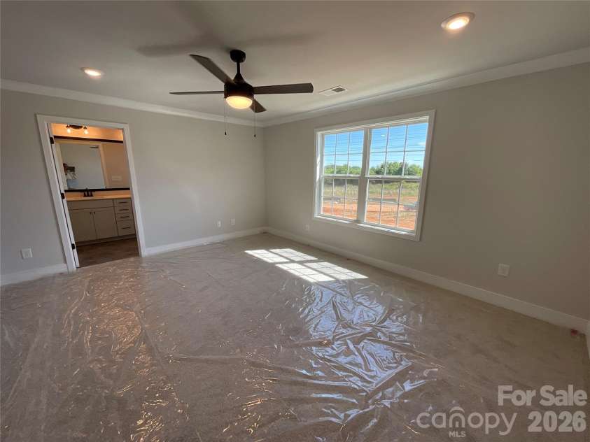 715 Pinecone Drive, Gastonia, NC 28056.  MLS# CAR4360212, YatesRealty ID 10936. 
