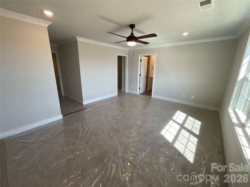 715 Pinecone Drive, Gastonia, NC 28056.  MLS# CAR4360212, YatesRealty ID 10936. 