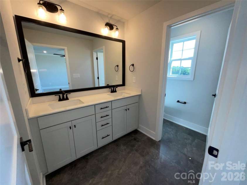 715 Pinecone Drive, Gastonia, NC 28056.  MLS# CAR4360212, YatesRealty ID 10936. 