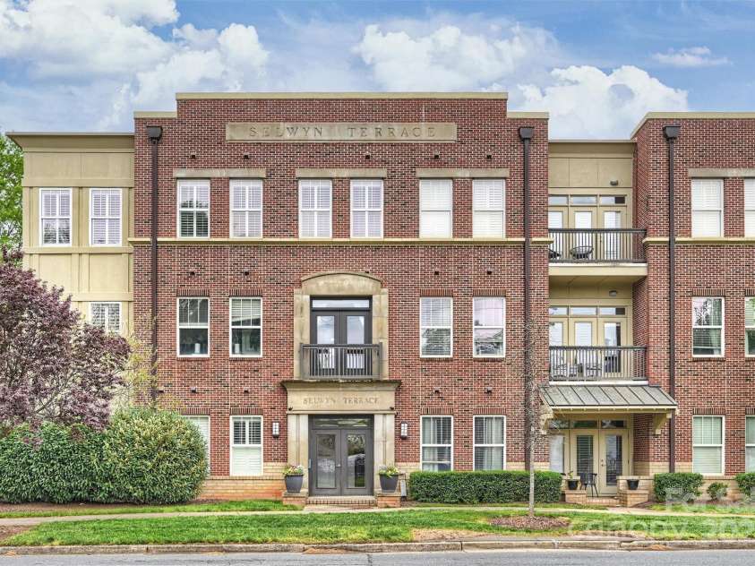 2934 Selwyn Avenue, Charlotte, NC 28209.  MLS# CAR4243301, YatesRealty ID 10937. 