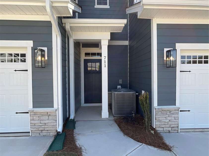711 Pinecone Drive, Gastonia, NC 28056.  MLS# CAR4343495, YatesRealty ID 10937. 