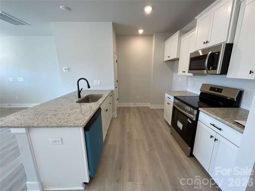 711 Pinecone Drive, Gastonia, NC 28056.  MLS# CAR4343495, YatesRealty ID 10937. 