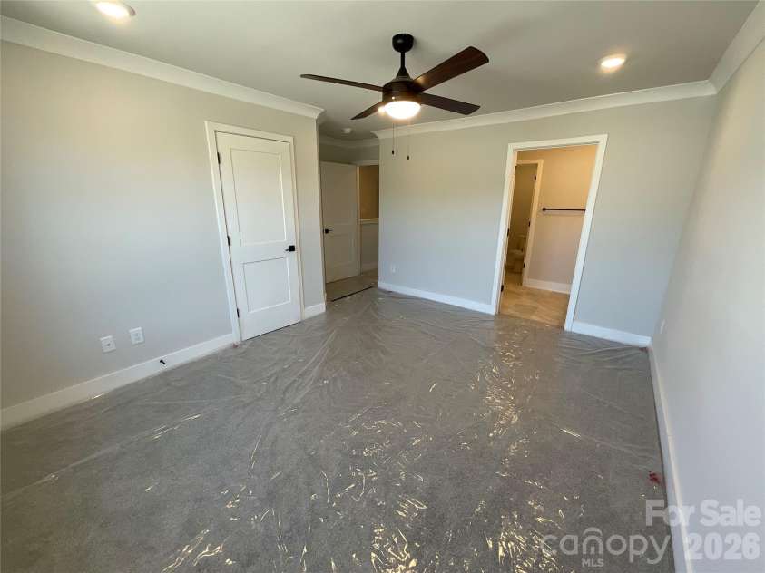 711 Pinecone Drive, Gastonia, NC 28056.  MLS# CAR4343495, YatesRealty ID 10937. 