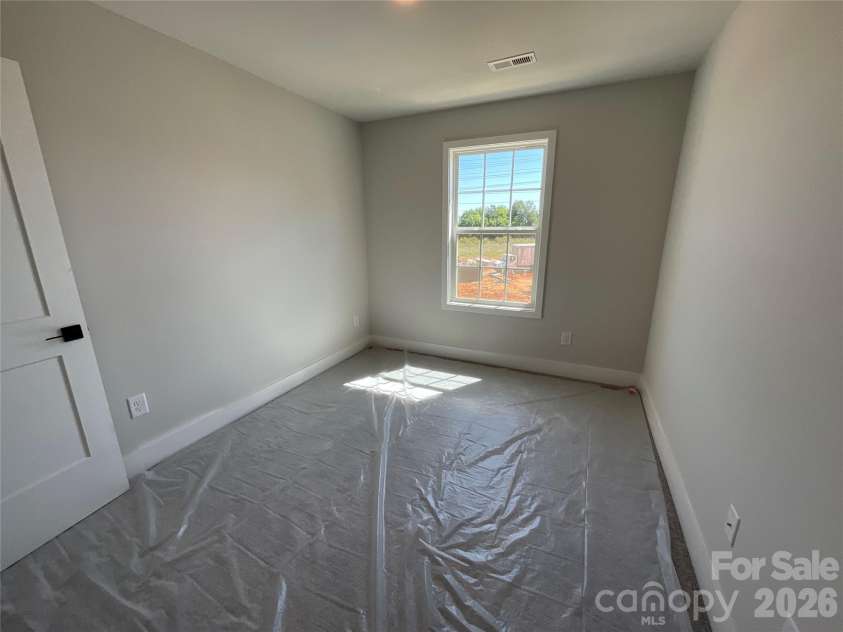 711 Pinecone Drive, Gastonia, NC 28056.  MLS# CAR4343495, YatesRealty ID 10937. 
