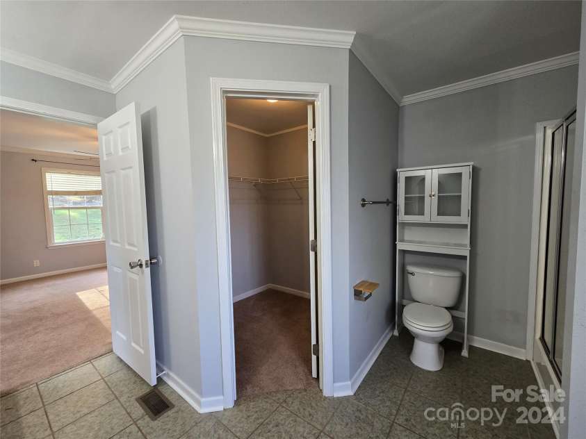 2110 Zion Church Road, Hickory, NC 28602.  MLS# CAR4201579, YatesRealty ID 10938. 