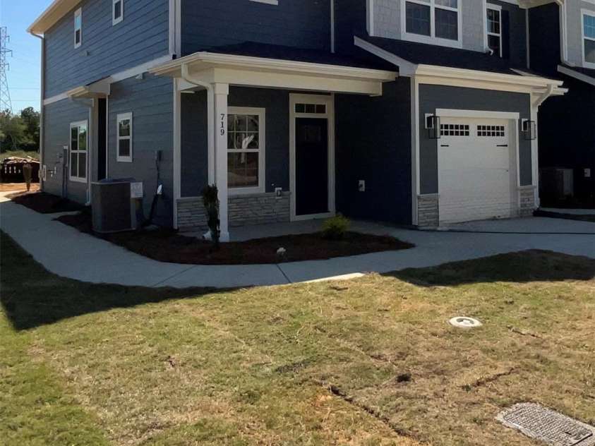 719 Pinecone Drive, Gastonia, NC 28056.  MLS# CAR4360216, YatesRealty ID 10938. 