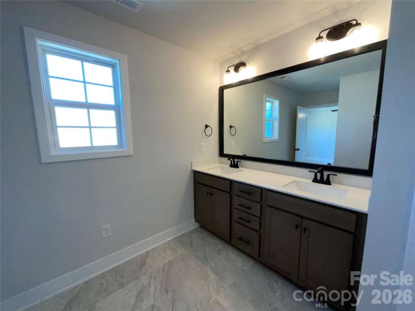 719 Pinecone Drive, Gastonia, NC 28056.  MLS# CAR4360216, YatesRealty ID 10938. 