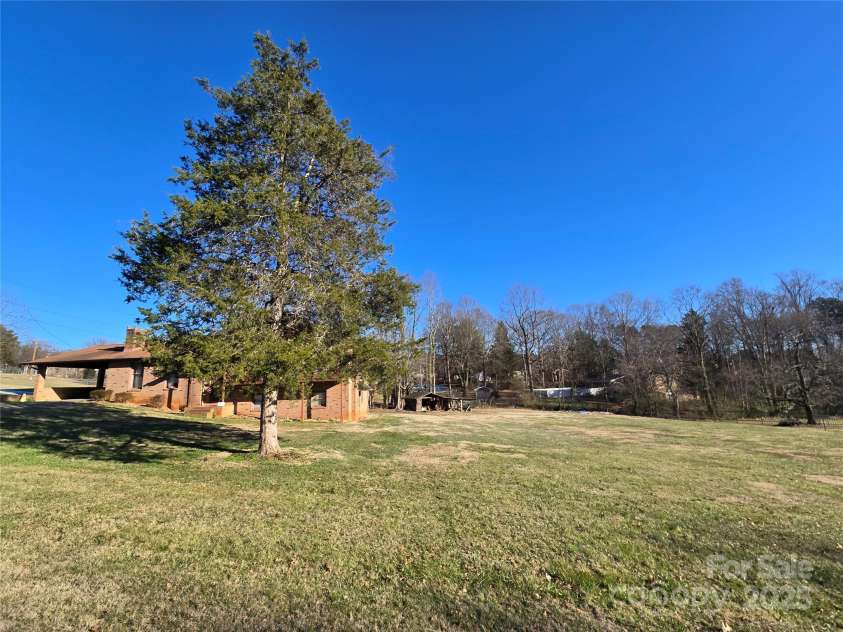 1074 25th Street, Hickory, NC 28601.  MLS# CAR4252237, YatesRealty ID 10939. Vacant lot