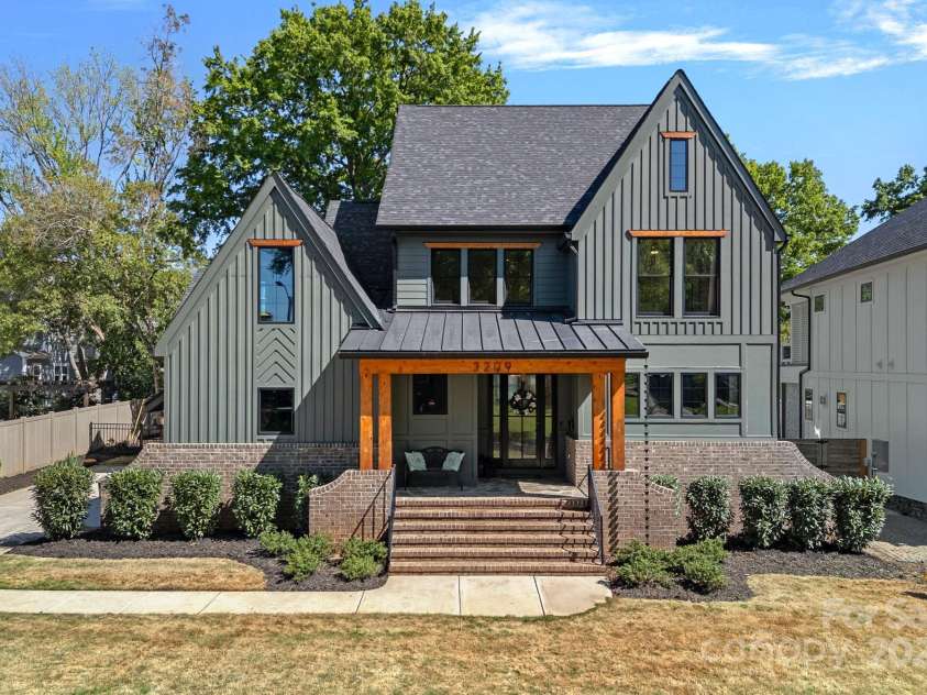 3209 Mayfield Avenue, Charlotte, NC 28209.  MLS# CAR4248902, YatesRealty ID 10941. 