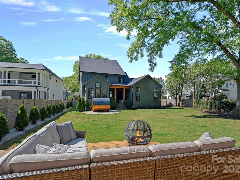 3209 Mayfield Avenue, Charlotte, NC 28209.  MLS# CAR4248902, YatesRealty ID 10941. 