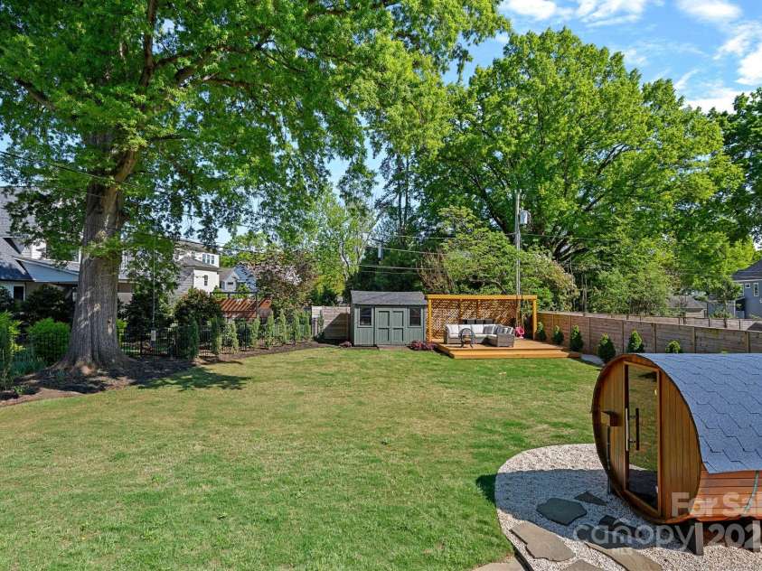 3209 Mayfield Avenue, Charlotte, NC 28209.  MLS# CAR4248902, YatesRealty ID 10941. 