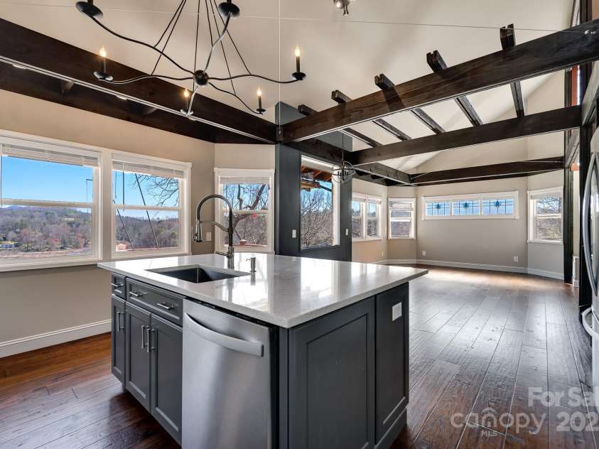 96 Old Powerhouse Road, Franklin, NC 28734.  MLS# CAR4244174, YatesRealty ID 10942. 