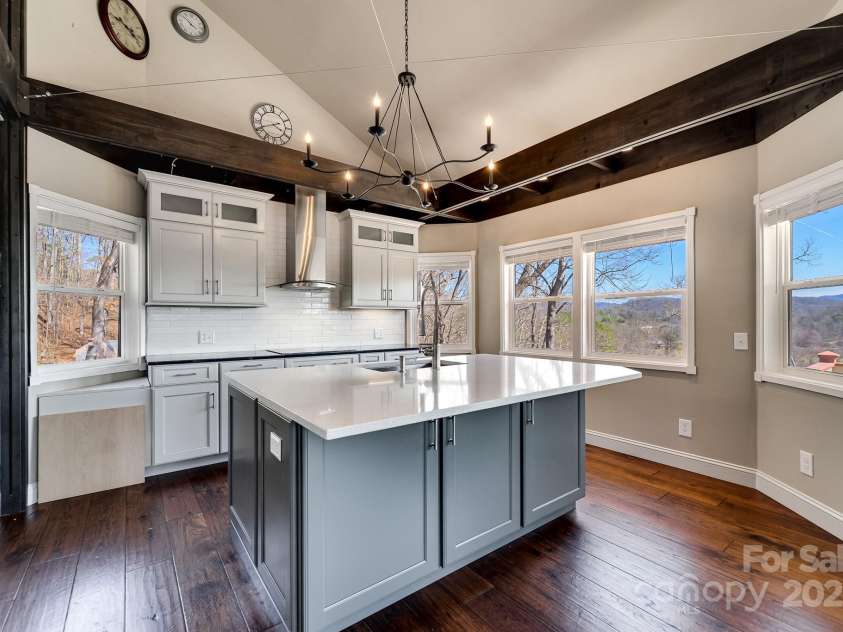 96 Old Powerhouse Road, Franklin, NC 28734.  MLS# CAR4244174, YatesRealty ID 10942. 