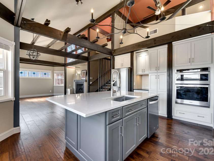 96 Old Powerhouse Road, Franklin, NC 28734.  MLS# CAR4244174, YatesRealty ID 10942. 