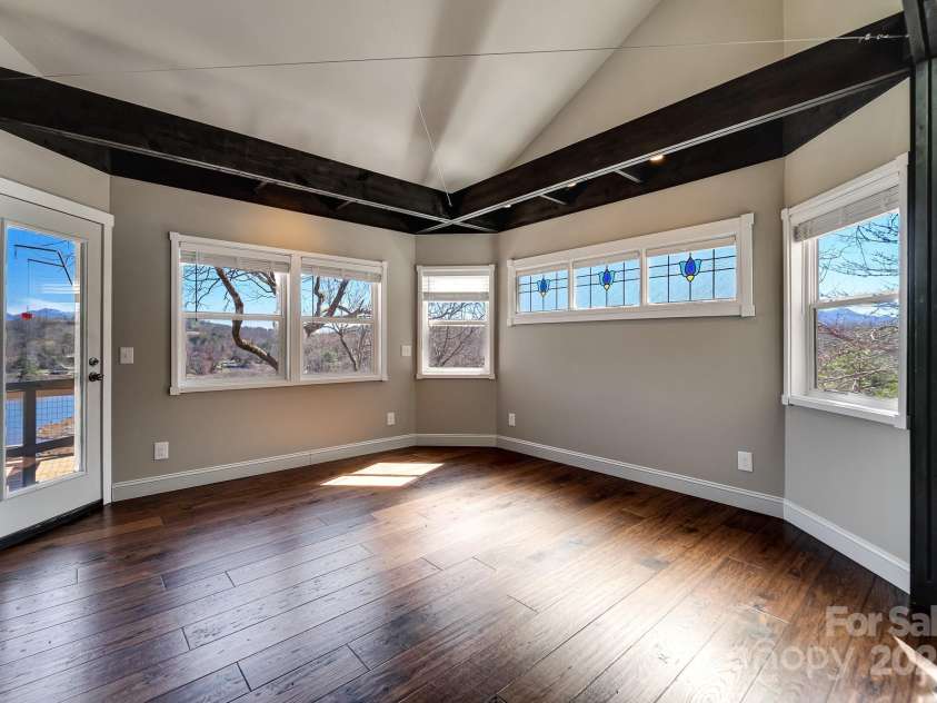 96 Old Powerhouse Road, Franklin, NC 28734.  MLS# CAR4244174, YatesRealty ID 10942. 