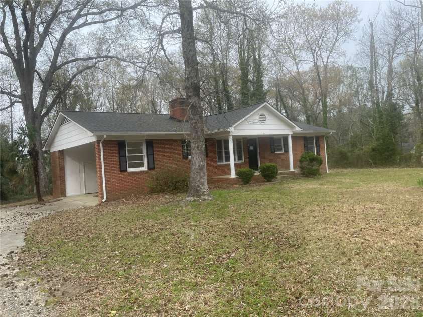 2801 Lyndell Way, Lancaster, SC 29720.  MLS# CAR4368835, YatesRealty ID 10943. 
