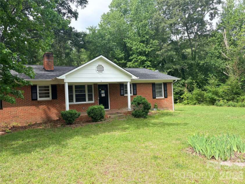 2801 Lyndell Way, Lancaster, SC 29720.  MLS# CAR4368835, YatesRealty ID 10943. 