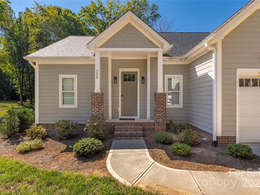 9849 Rich Hatchet Road, Huntersville, NC 28078.  MLS# CAR4305181, YatesRealty ID 10943. 