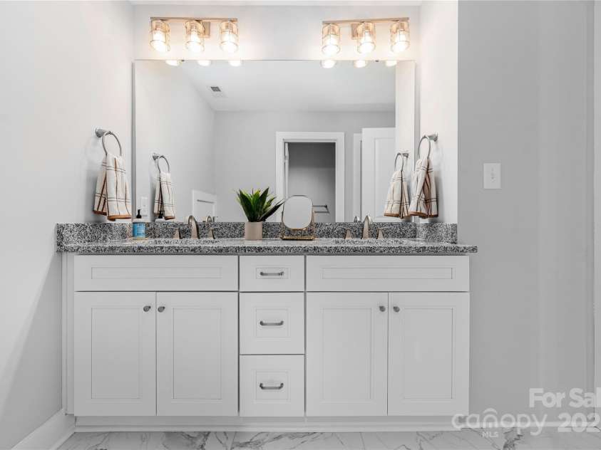 9849 Rich Hatchet Road, Huntersville, NC 28078.  MLS# CAR4305181, YatesRealty ID 10943. 