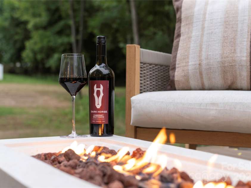 9849 Rich Hatchet Road, Huntersville, NC 28078.  MLS# CAR4321096, YatesRealty ID 10943. 