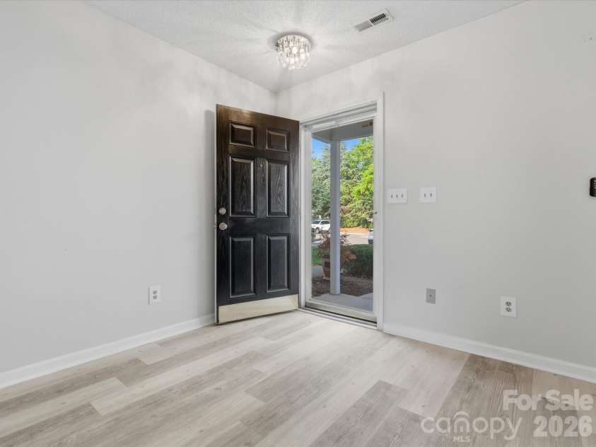 2940 Mayer House Court, Charlotte, NC 28214.  MLS# CAR4365123, YatesRealty ID 10945. 