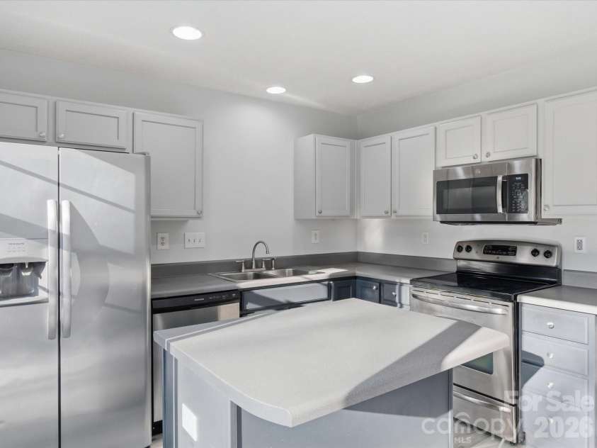 2940 Mayer House Court, Charlotte, NC 28214.  MLS# CAR4365123, YatesRealty ID 10945. 