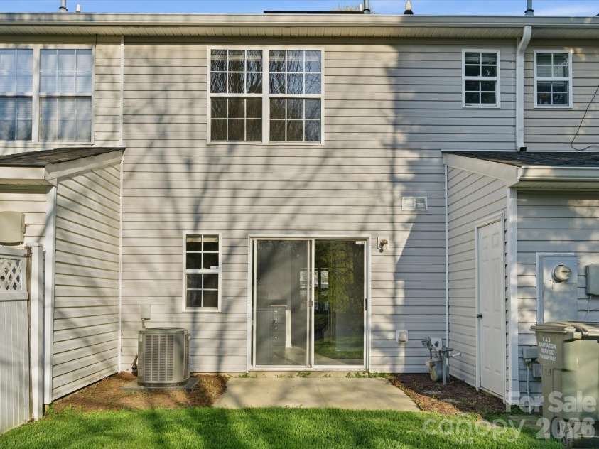 2940 Mayer House Court, Charlotte, NC 28214.  MLS# CAR4365123, YatesRealty ID 10945. 
