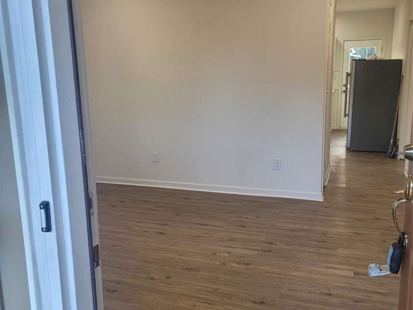 401 Woodlawn Avenue, Cramerton, NC 28032.  MLS# CAR4193878, YatesRealty ID 10945. Welcome! Entry door into living room