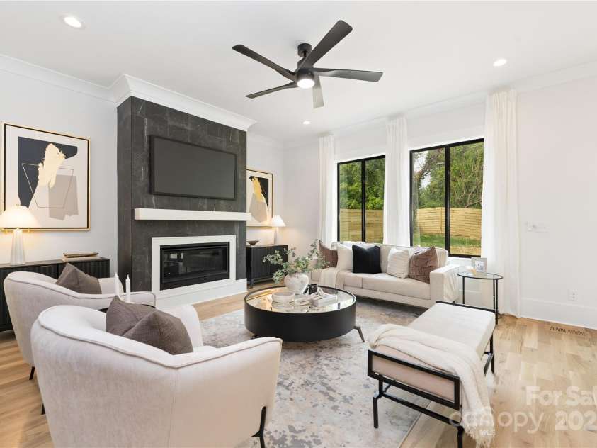 2965 Beech Nut Road, Charlotte, NC 28208.  MLS# CAR4224960, YatesRealty ID 10946. 