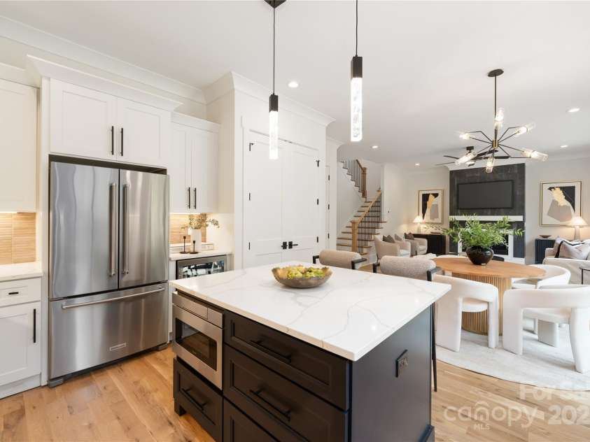 2965 Beech Nut Road, Charlotte, NC 28208.  MLS# CAR4224960, YatesRealty ID 10946. 
