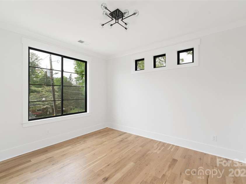 2965 Beech Nut Road, Charlotte, NC 28208.  MLS# CAR4224960, YatesRealty ID 10946. 
