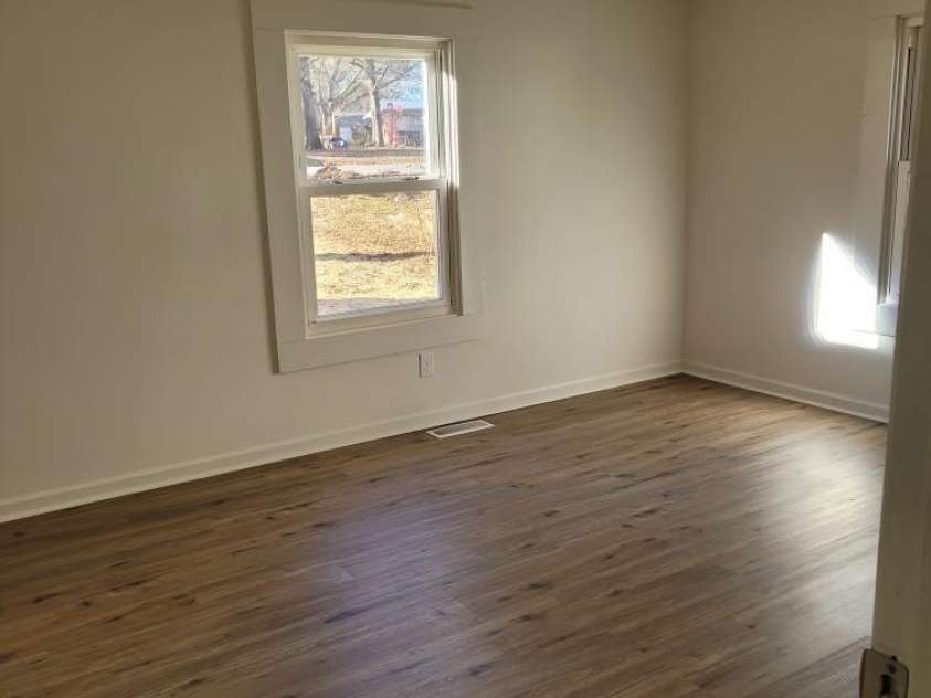 1116 East Drive, Gastonia, NC 28052.  MLS# CAR4211550, YatesRealty ID 10947. Living Area