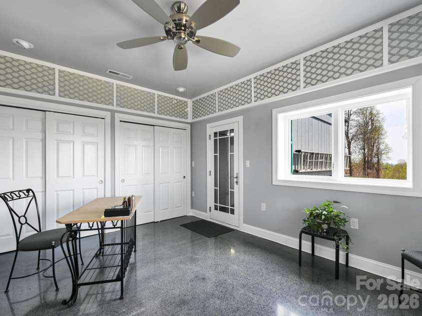 161 Birchwood Drive, Hendersonville, NC 28739.  MLS# CAR4366510, YatesRealty ID 10947. 