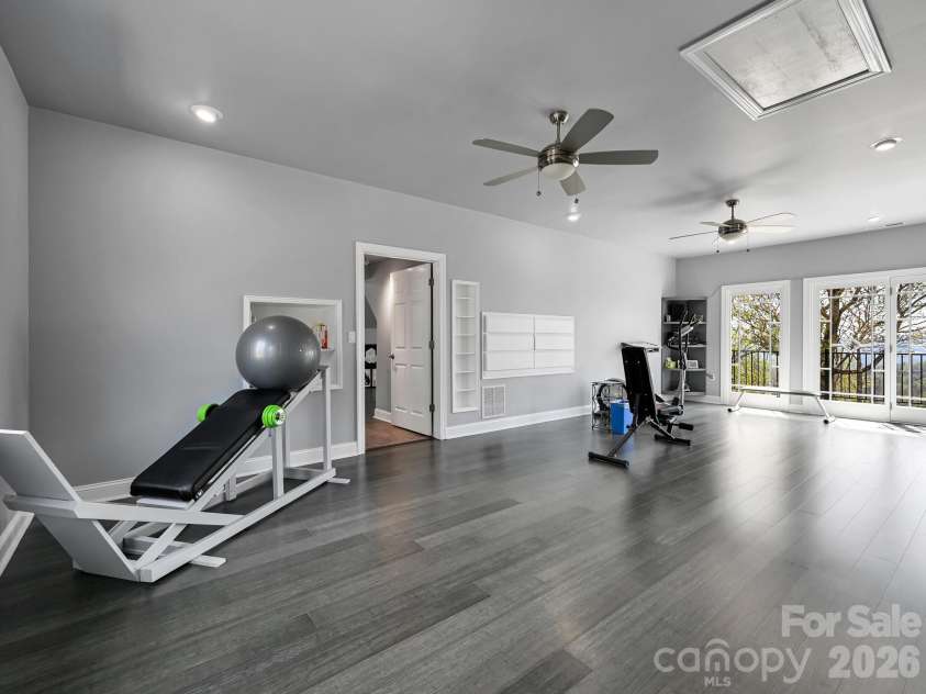 161 Birchwood Drive, Hendersonville, NC 28739.  MLS# CAR4366510, YatesRealty ID 10947. 