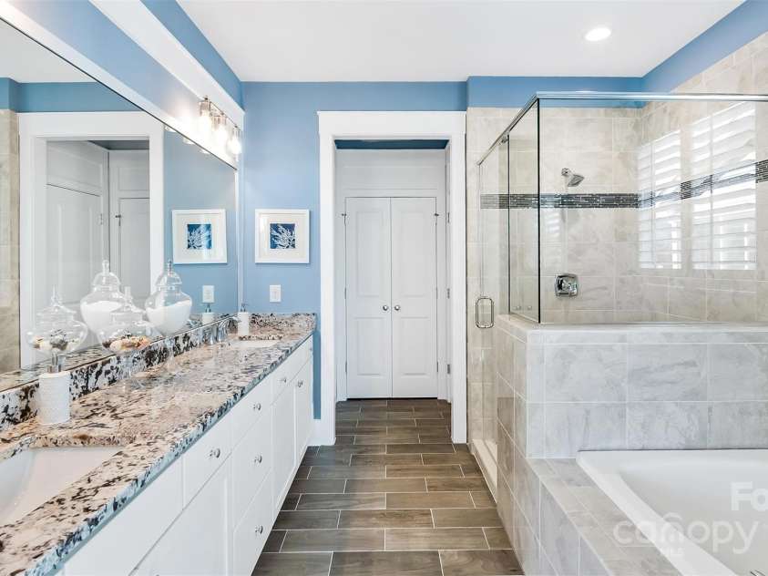 4444 Moxie Way, Charlotte, NC 28215.  MLS# CAR4255167, YatesRealty ID 10948. Owner's Suite Bath