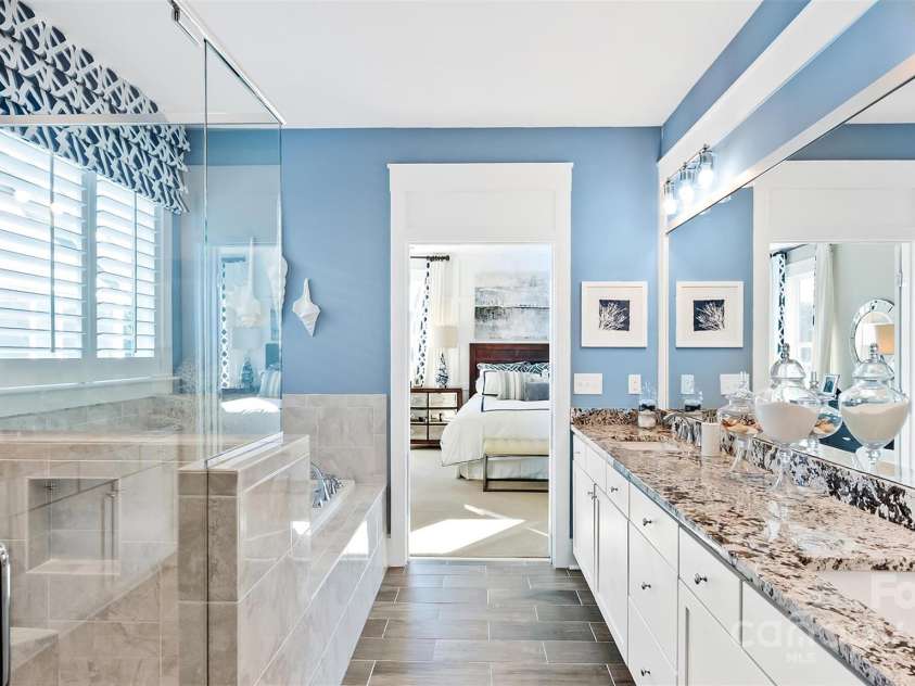 4444 Moxie Way, Charlotte, NC 28215.  MLS# CAR4255167, YatesRealty ID 10948. Owner's Suite Bath