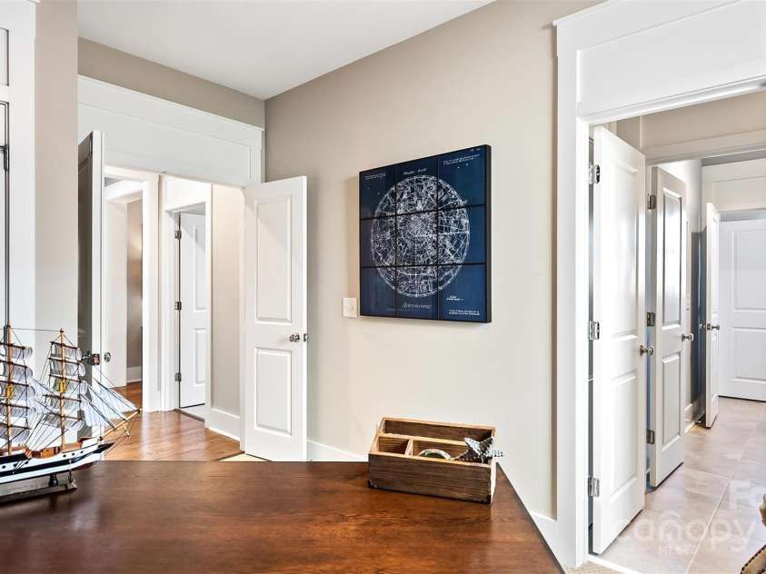 4444 Moxie Way, Charlotte, NC 28215.  MLS# CAR4255167, YatesRealty ID 10948. Study