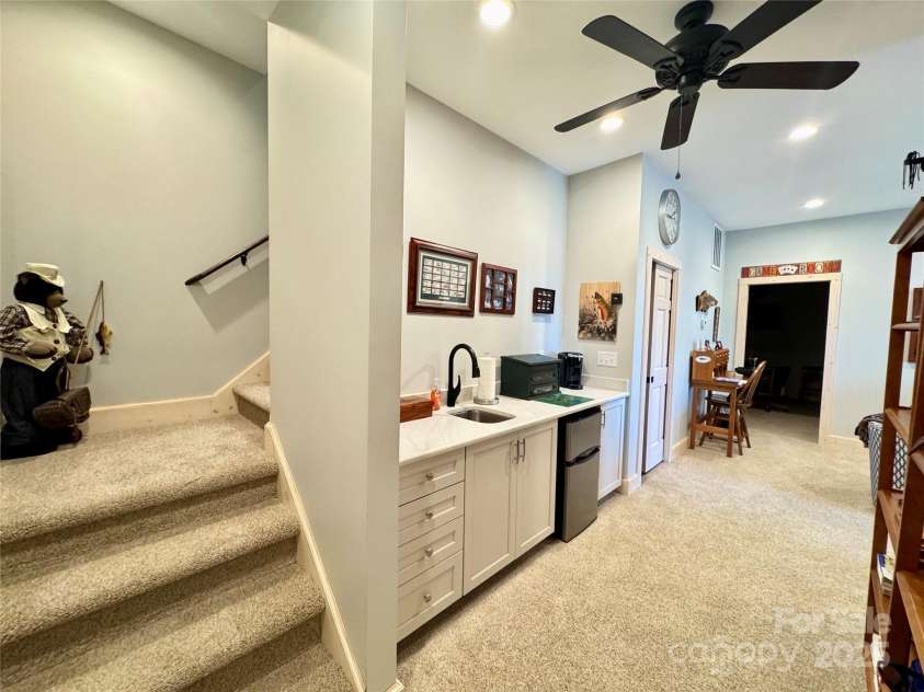 54 Paynes Court, Roaring Gap, NC 28668.  MLS# CAR4216452, YatesRealty ID 10949. 