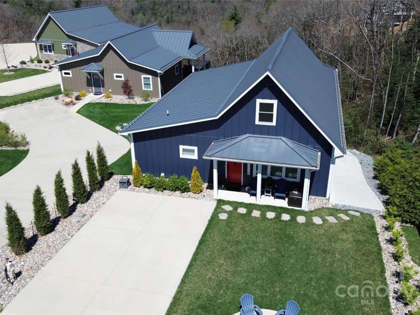 54 Paynes Court, Roaring Gap, NC 28668.  MLS# CAR4216452, YatesRealty ID 10949. 