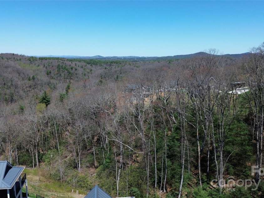 54 Paynes Court, Roaring Gap, NC 28668.  MLS# CAR4216452, YatesRealty ID 10949. 